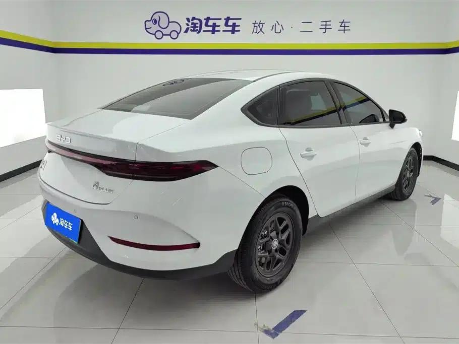 Qin PLUS 2025 DM-i Intelligent Driving Edition 55KM Leading Model — миниатюра 3