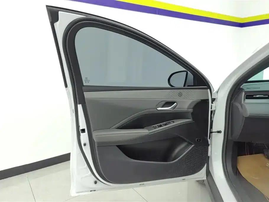 Qin PLUS 2025 DM-i Intelligent Driving Edition 55KM Leading Model — миниатюра 7