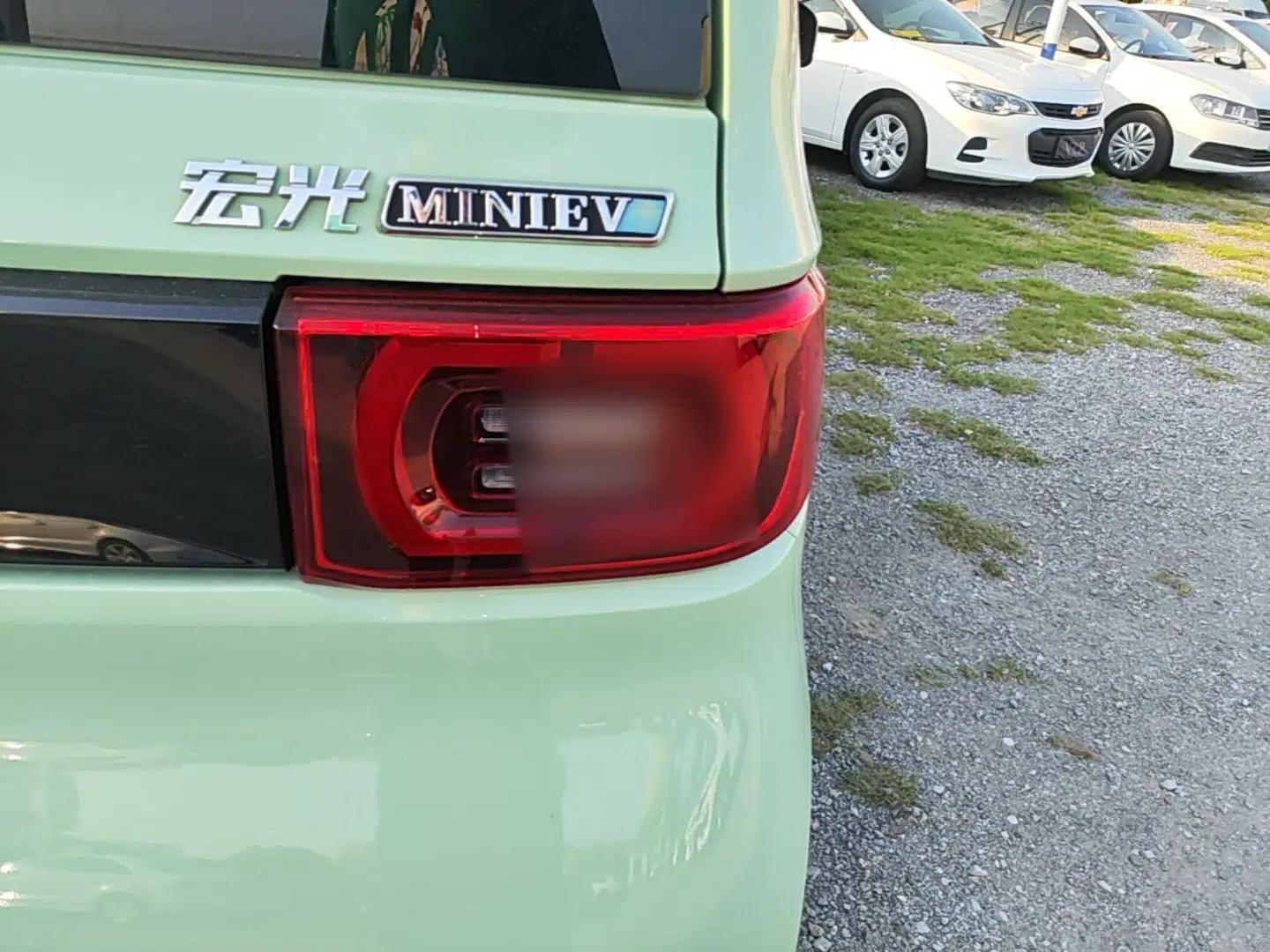 Wuling Hongguang MINIEV 2022 Macaron Premium Model – Lithium Iron Phosphate — миниатюра 9