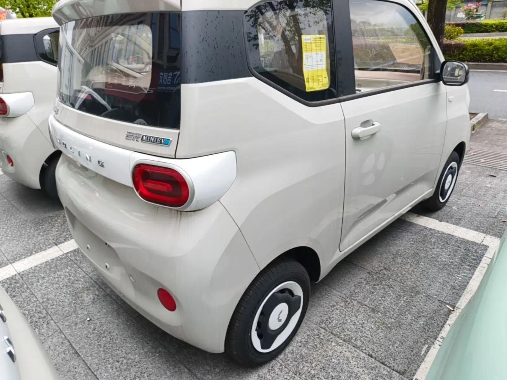Wuling Hongguang MINIEV 2024 3rd Generation 215km Youth Edition — миниатюра 6