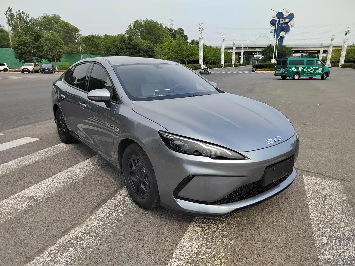Seal 05 DM-i 2025 DM-i Intelligent Driving Edition 55KM Luxury Model — миниатюра 2