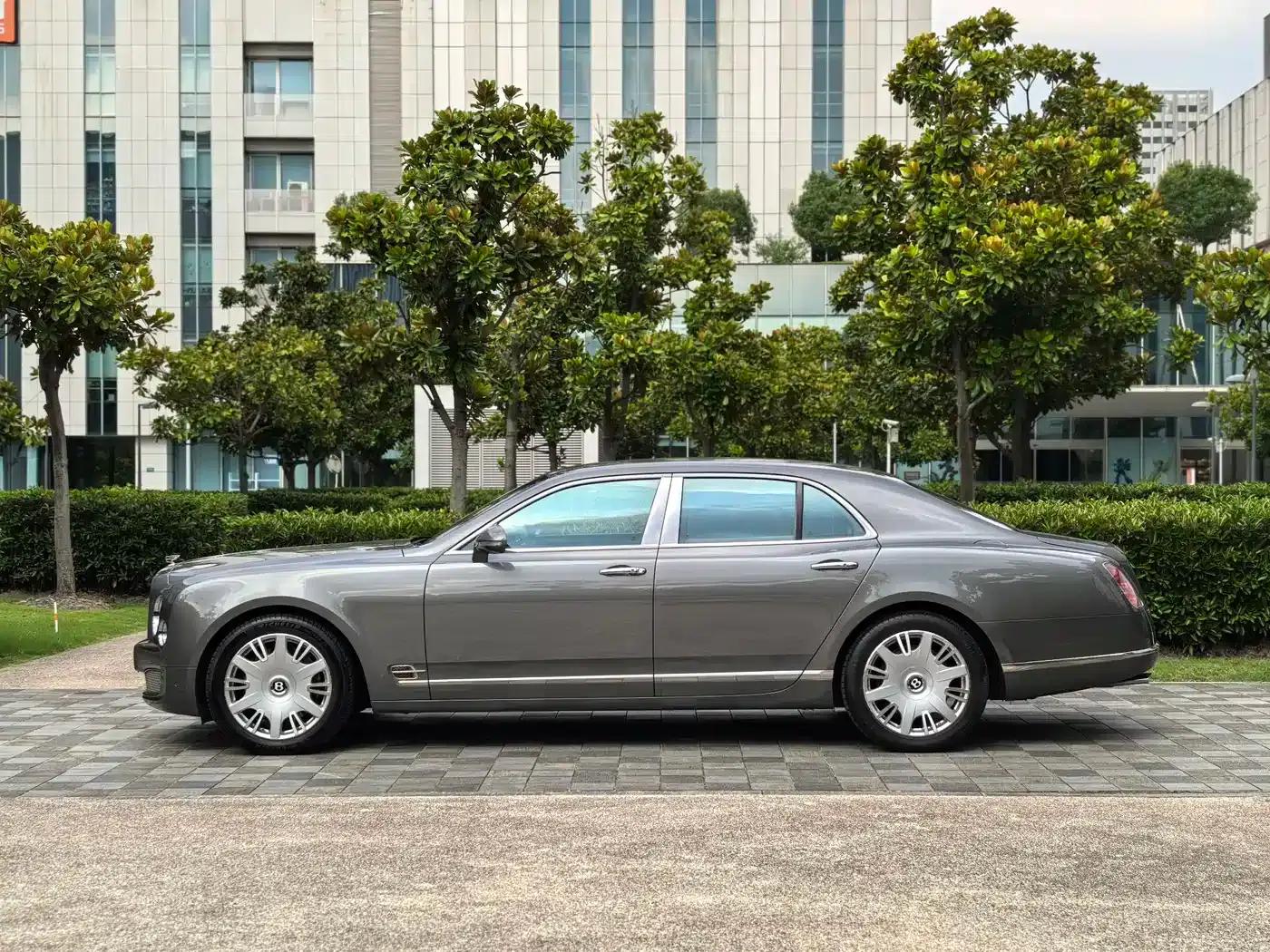 Mulsanne 2015 6.8T Standard Edition — миниатюра 5