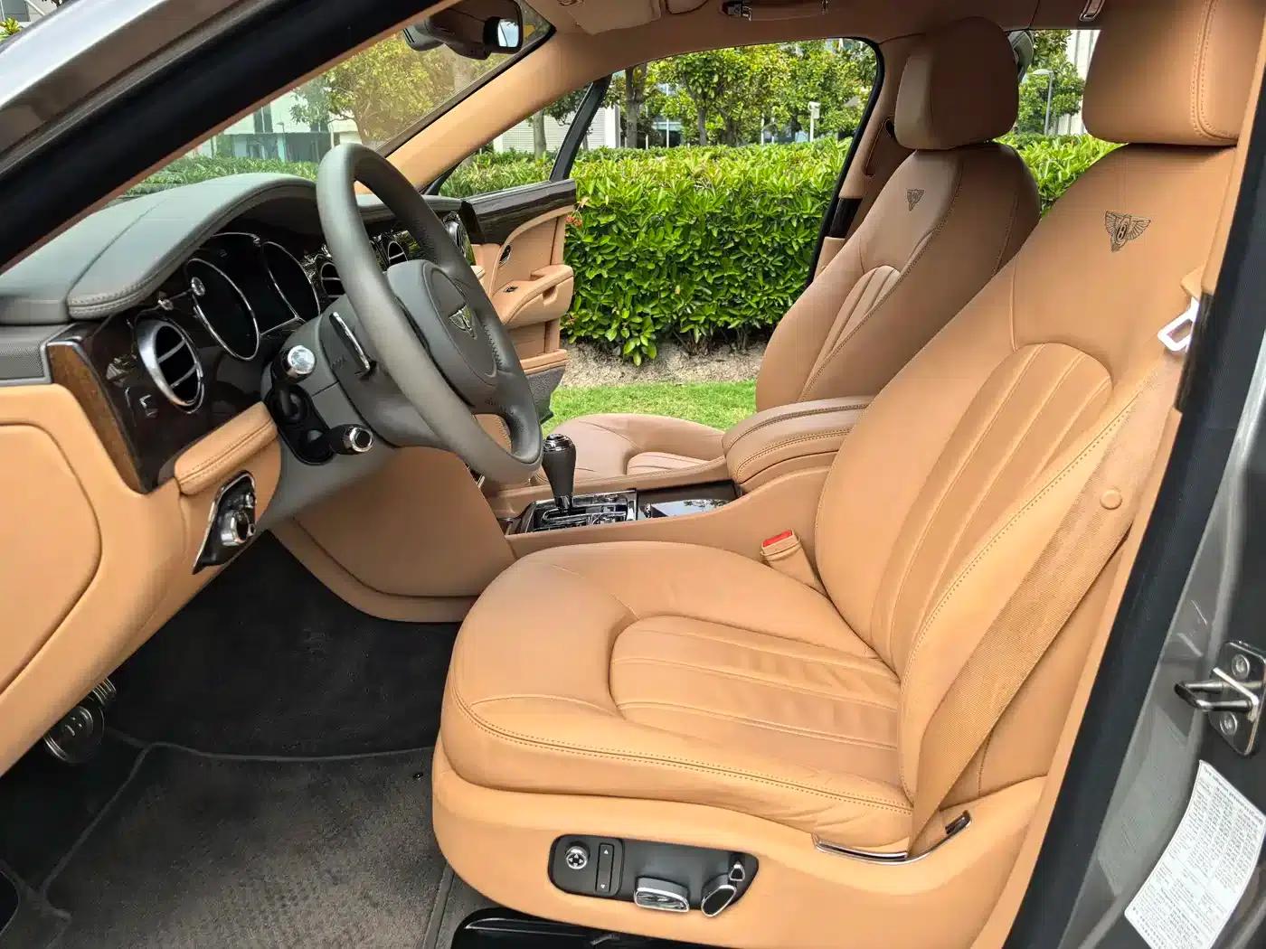 Mulsanne 2015 6.8T Standard Edition — миниатюра 9