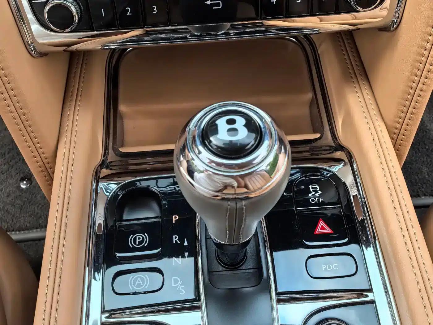 Mulsanne 2015 6.8T Standard Edition — миниатюра 10