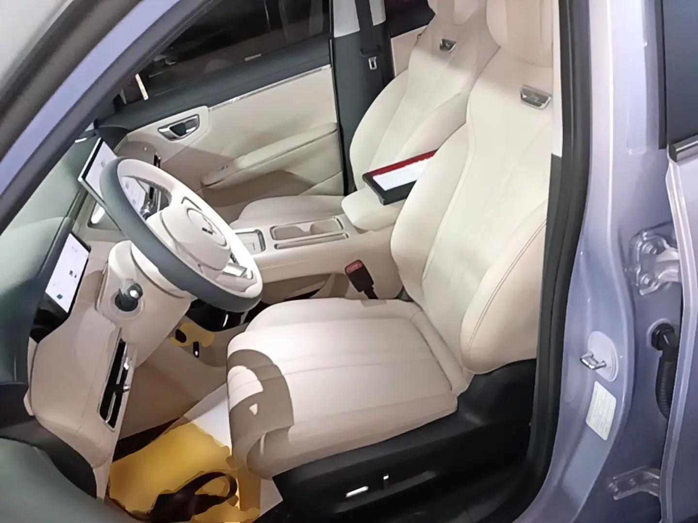Wuling Bingo S 2025 Model 325km Flagship Edition — миниатюра 17