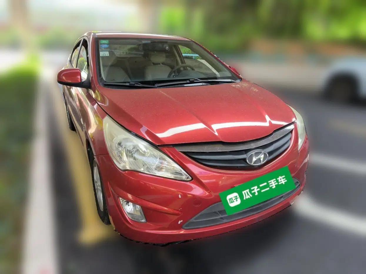 Hyundai Verna (older generation) 2010 Sedan 1.4L Manual Comfort GS — миниатюра 3