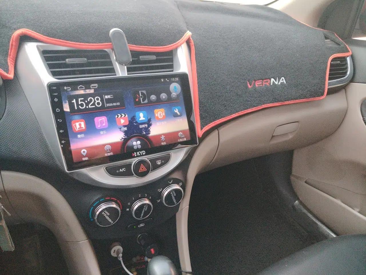 Hyundai Verna (older generation) 2014 1.4L Automatic Smart GLS — миниатюра 13