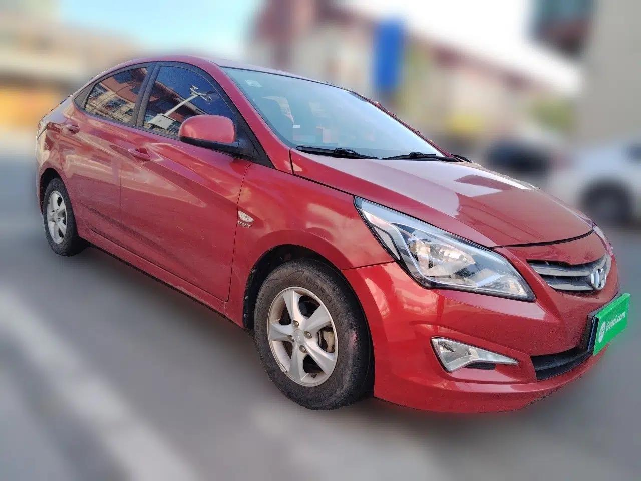 Hyundai Verna (older generation) 2014 1.4L Automatic Smart GLS — миниатюра 3