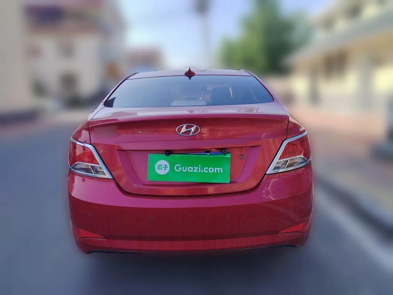 Hyundai Verna (older generation) 2014 1.4L Automatic Smart GLS — миниатюра 5