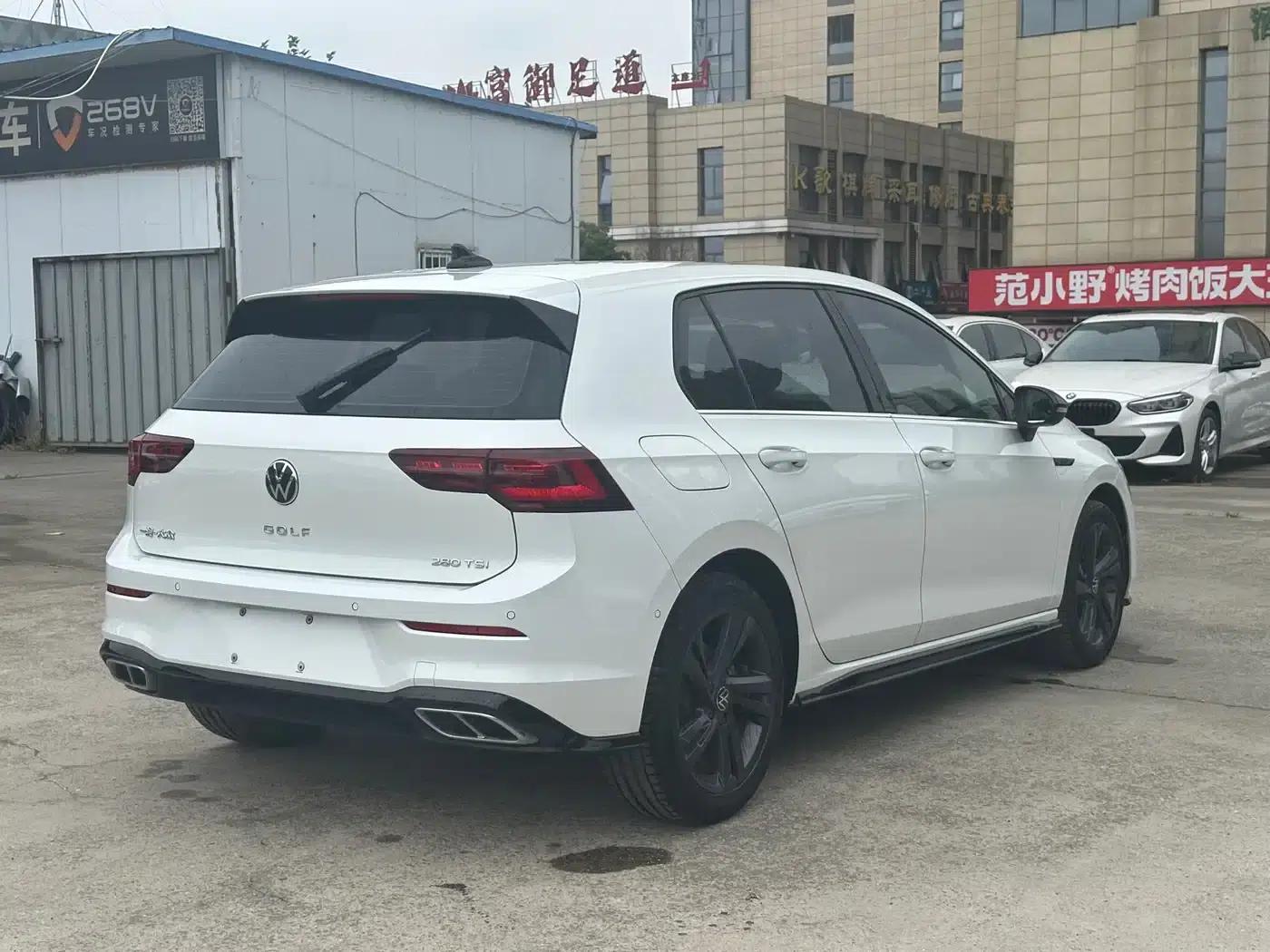 2023 Golf 280TSI DSG R-Line Lite — миниатюра 7