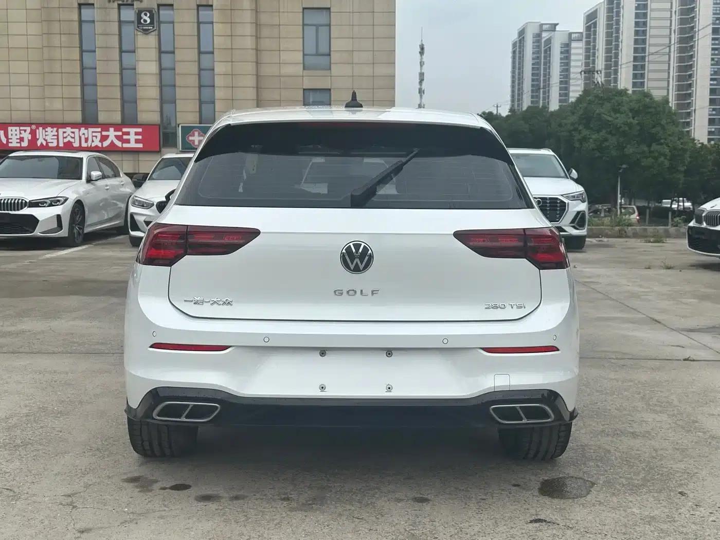 2023 Golf 280TSI DSG R-Line Lite — миниатюра 8