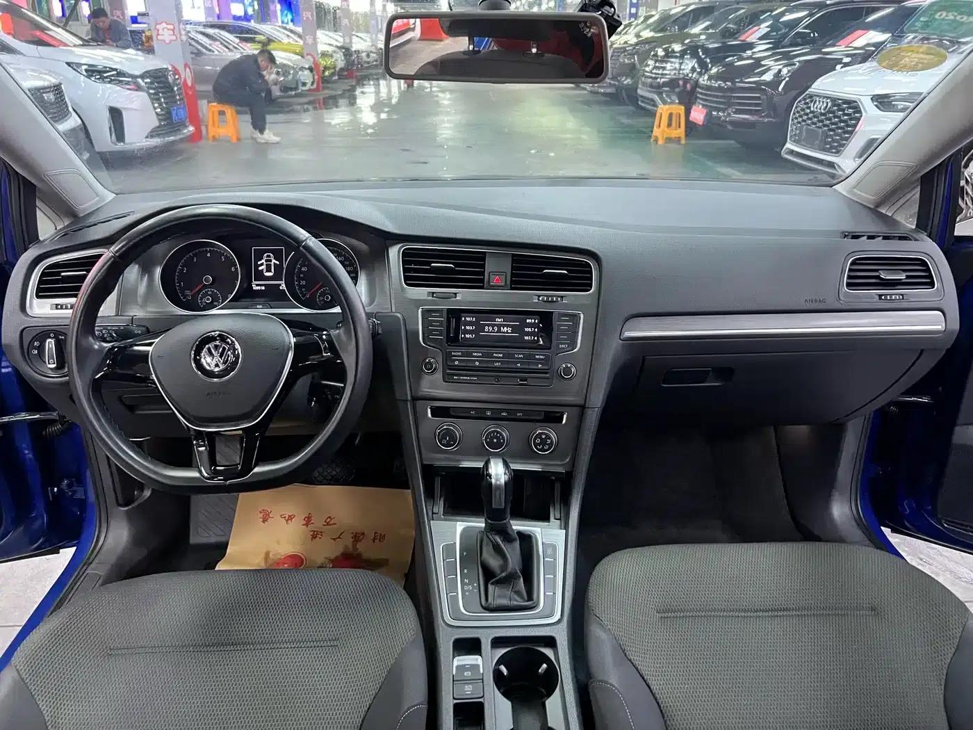 2014 Golf 1.6L Automatic Comfort — миниатюра 12