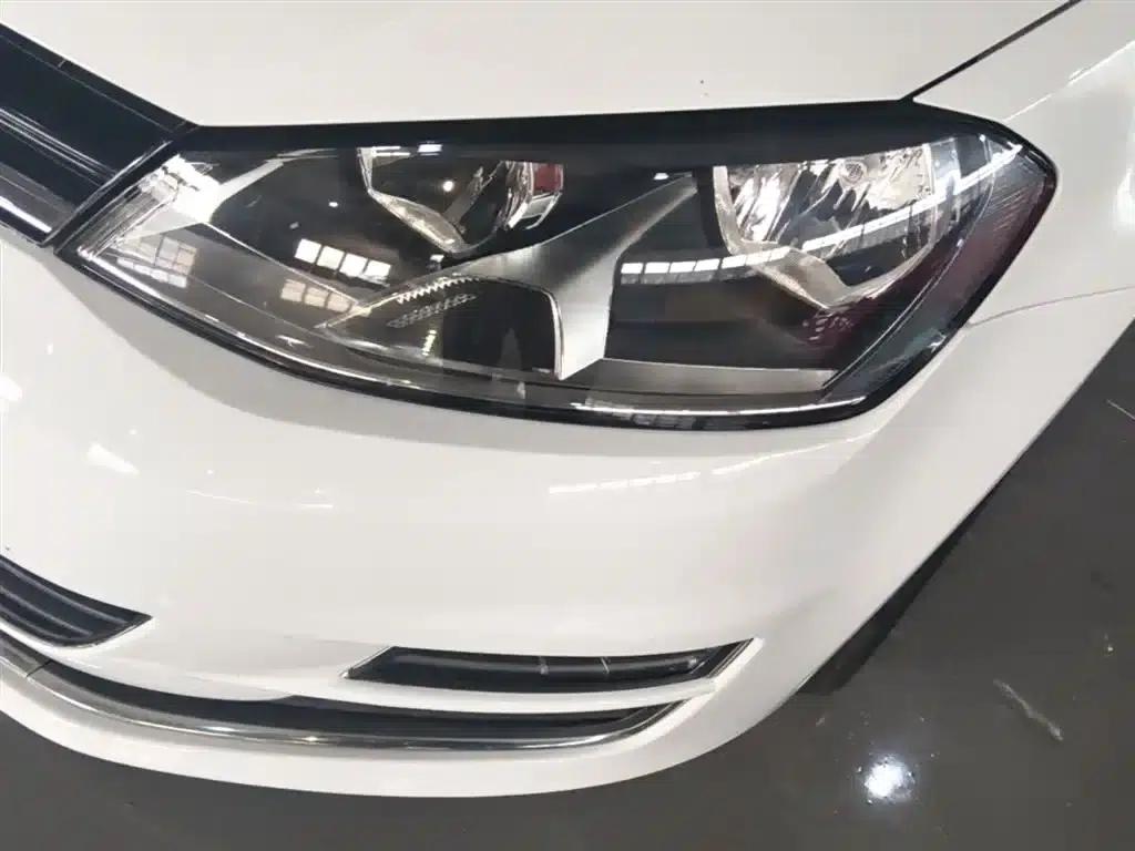 2016 Golf 230TSI Automatic Comfort — миниатюра 24