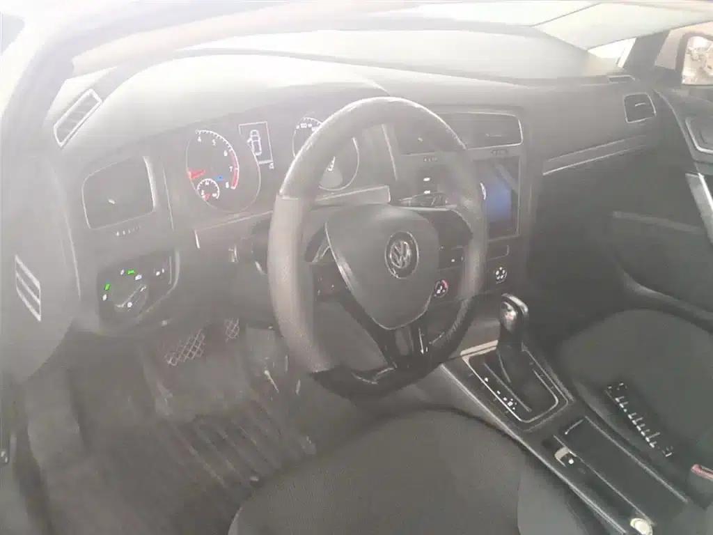 2016 Golf 230TSI Automatic Comfort — миниатюра 10