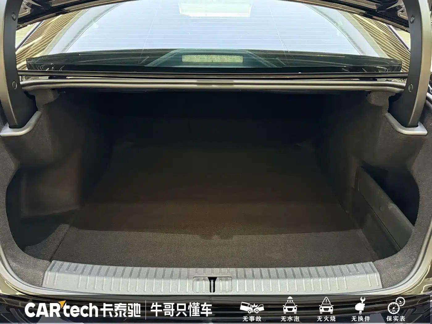 2023 Volkswagen Passat 330TSI Starry Sky Elite Edition — миниатюра 19