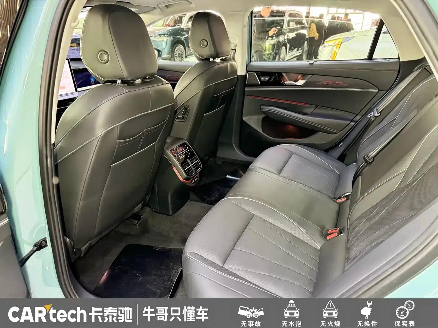 2025 Passat Pro 380TSI Dragon Edition — миниатюра 19