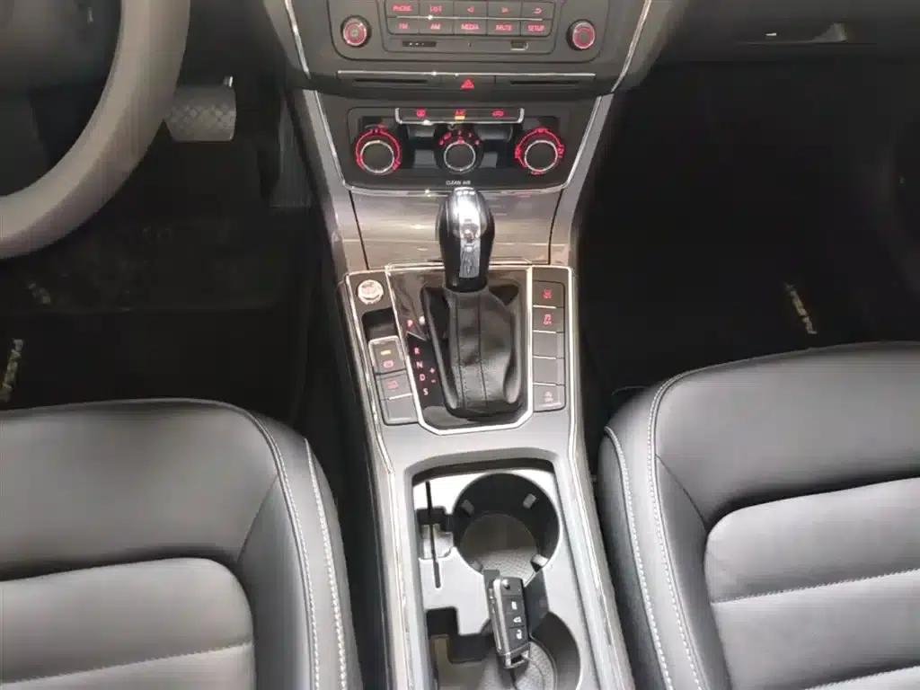 2017 Passat 280TSI DSG Premium Edition — миниатюра 14
