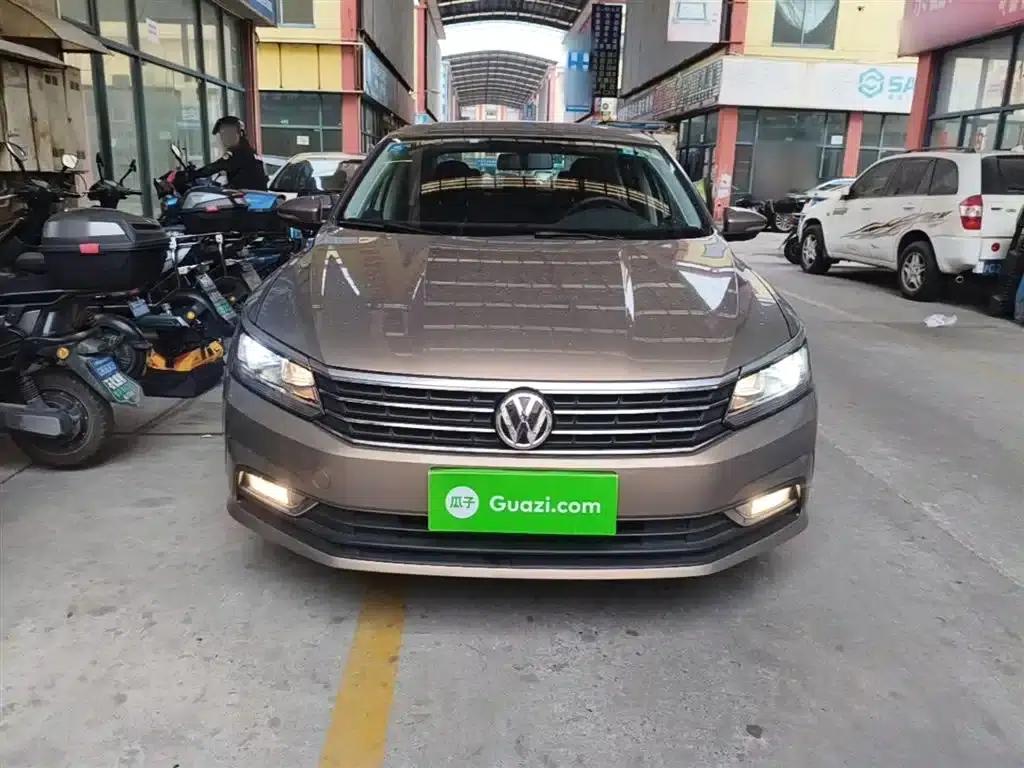 2017 Passat 280TSI DSG Premium Edition — миниатюра 3