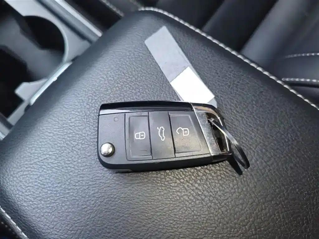 2017 Passat 280TSI DSG Premium Edition — миниатюра 9