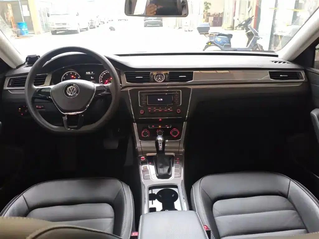 2017 Passat 280TSI DSG Premium Edition — миниатюра 10