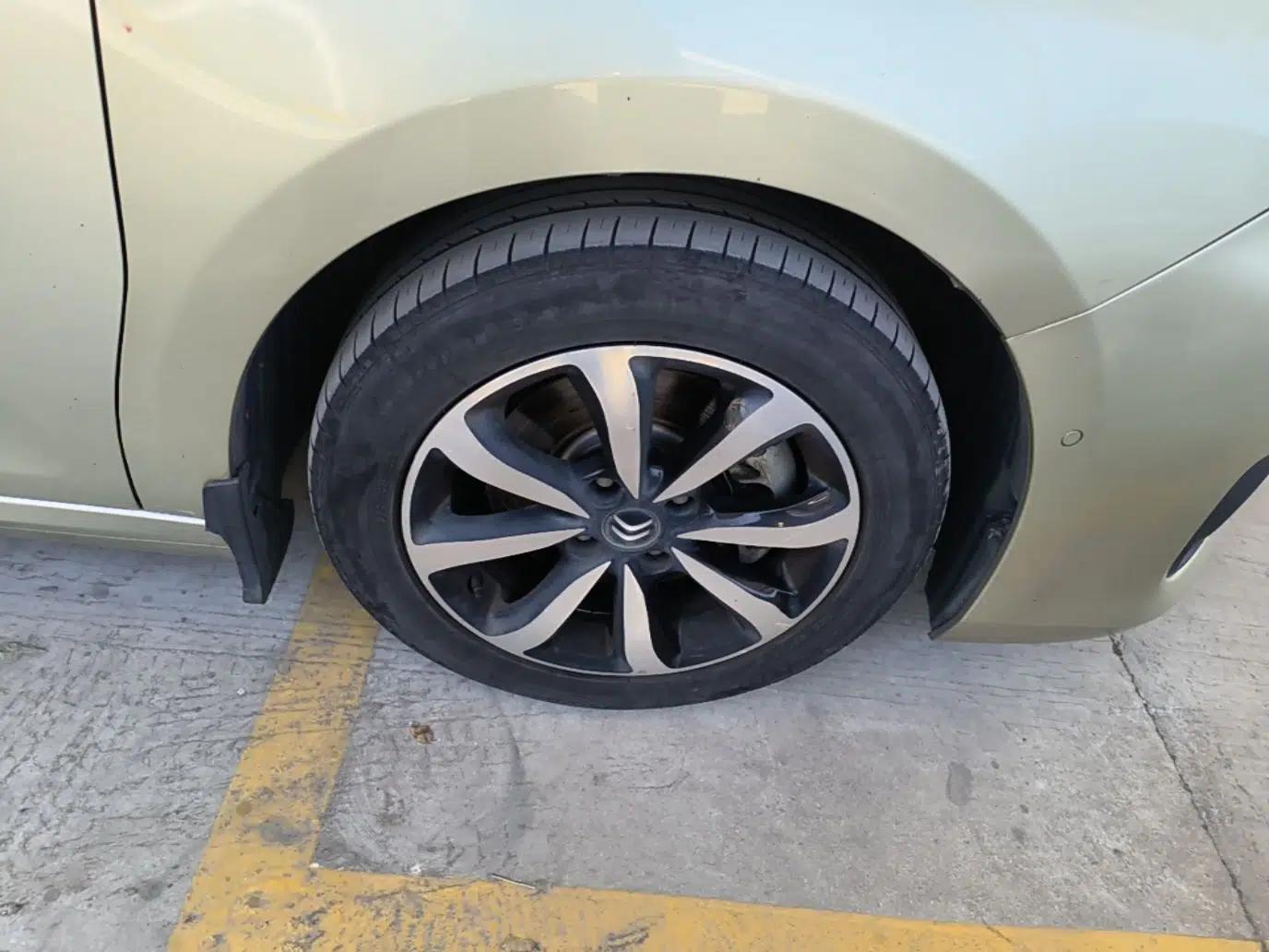 Citroen C4 Sega 2016 1.2THP Automatic Flagship Model — миниатюра 11