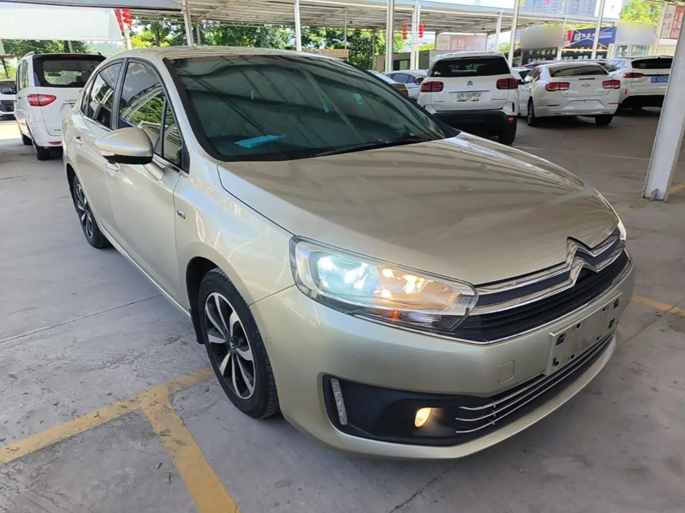 Citroen C4 Sega 2016 1.2THP Automatic Flagship Model — миниатюра 3