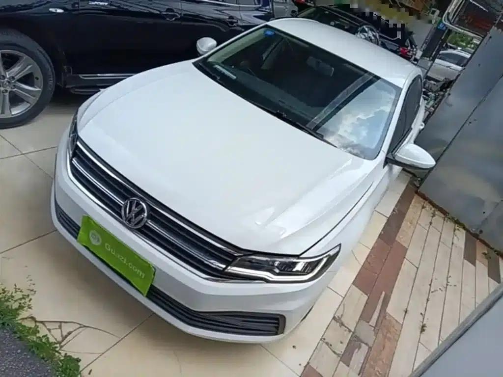 2019 Volkswagen Bora 1.5L Automatic Fashion Edition — миниатюра 1