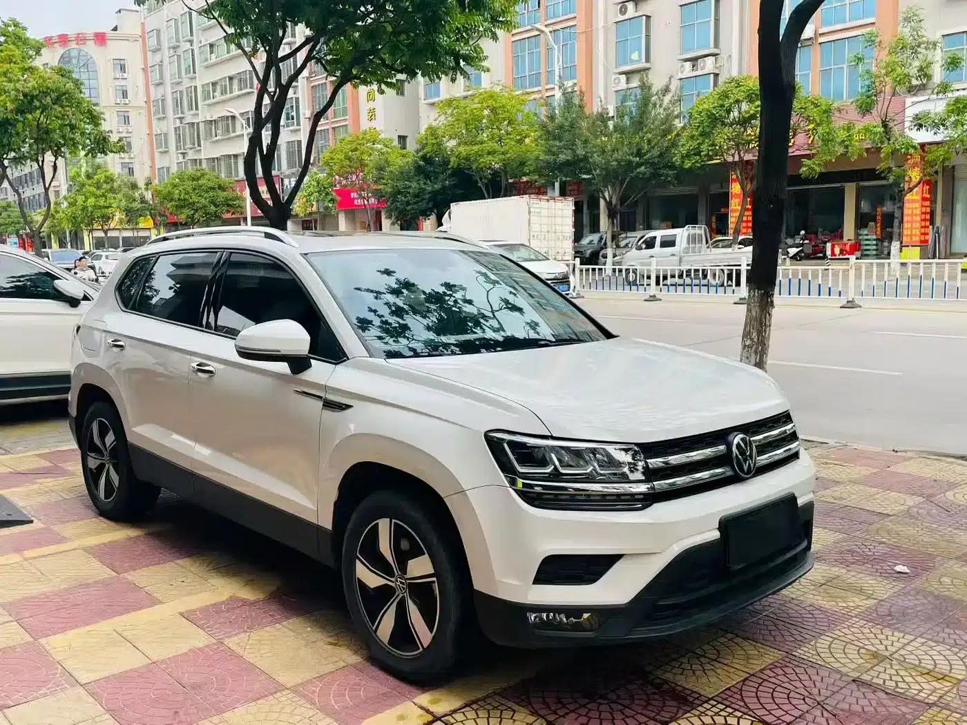 Tharu 2022 280TSI 2WD Luxury Edition — миниатюра 3
