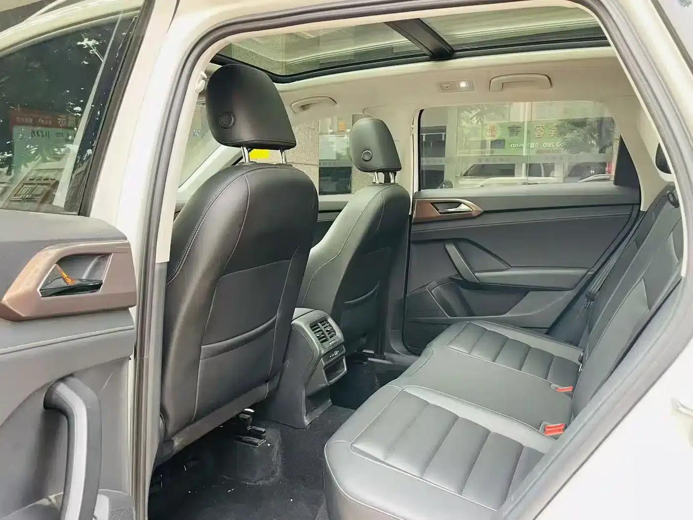 Tharu 2022 280TSI 2WD Luxury Edition — миниатюра 6