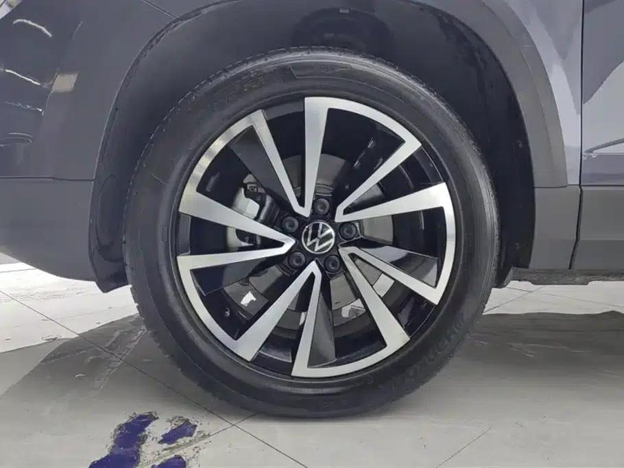 Tharu 2021 280TSI 2WD Luxury Edition PLUS — миниатюра 6