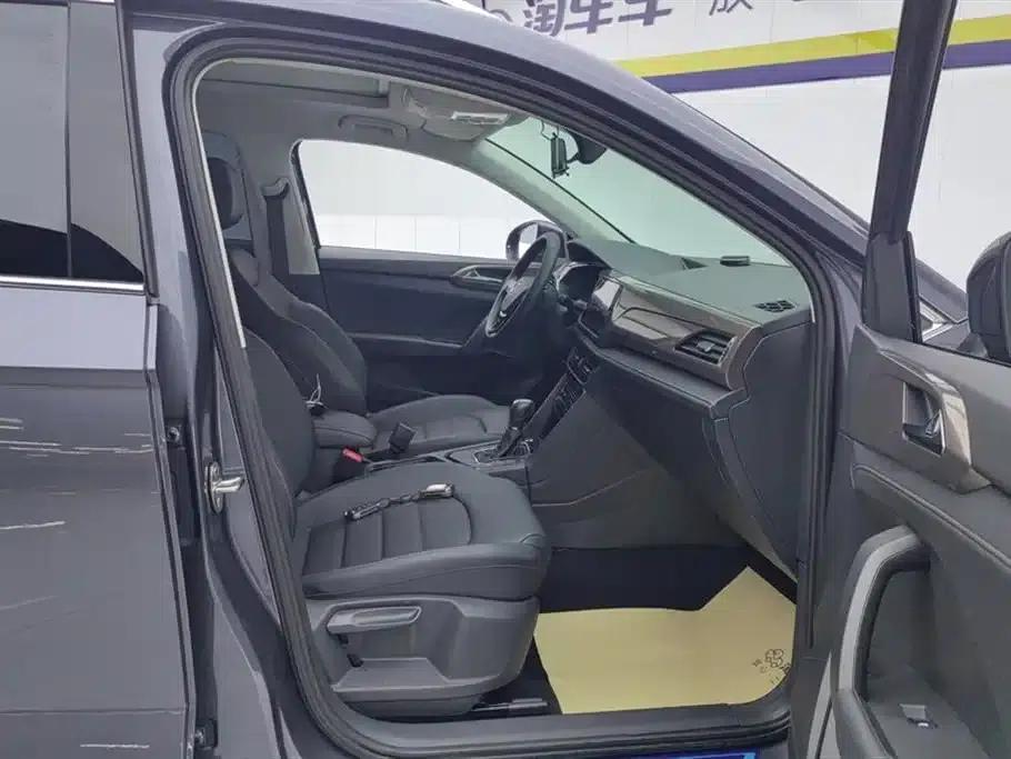Tharu 2021 280TSI 2WD Luxury Edition PLUS — миниатюра 8