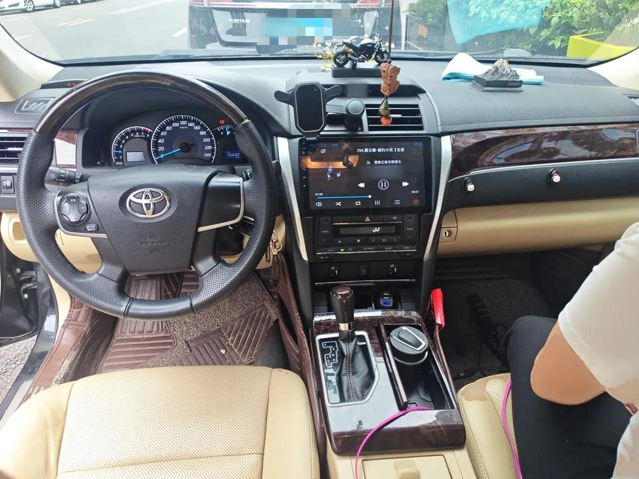 Toyota Camry 2016 2.0G 10th Anniversary Leading Edition — миниатюра 9