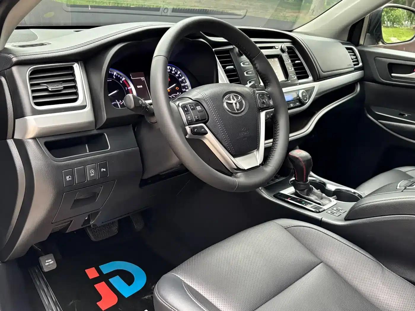 2021 Toyota Highlander 2.0T AWD Luxury 7-seater — миниатюра 12