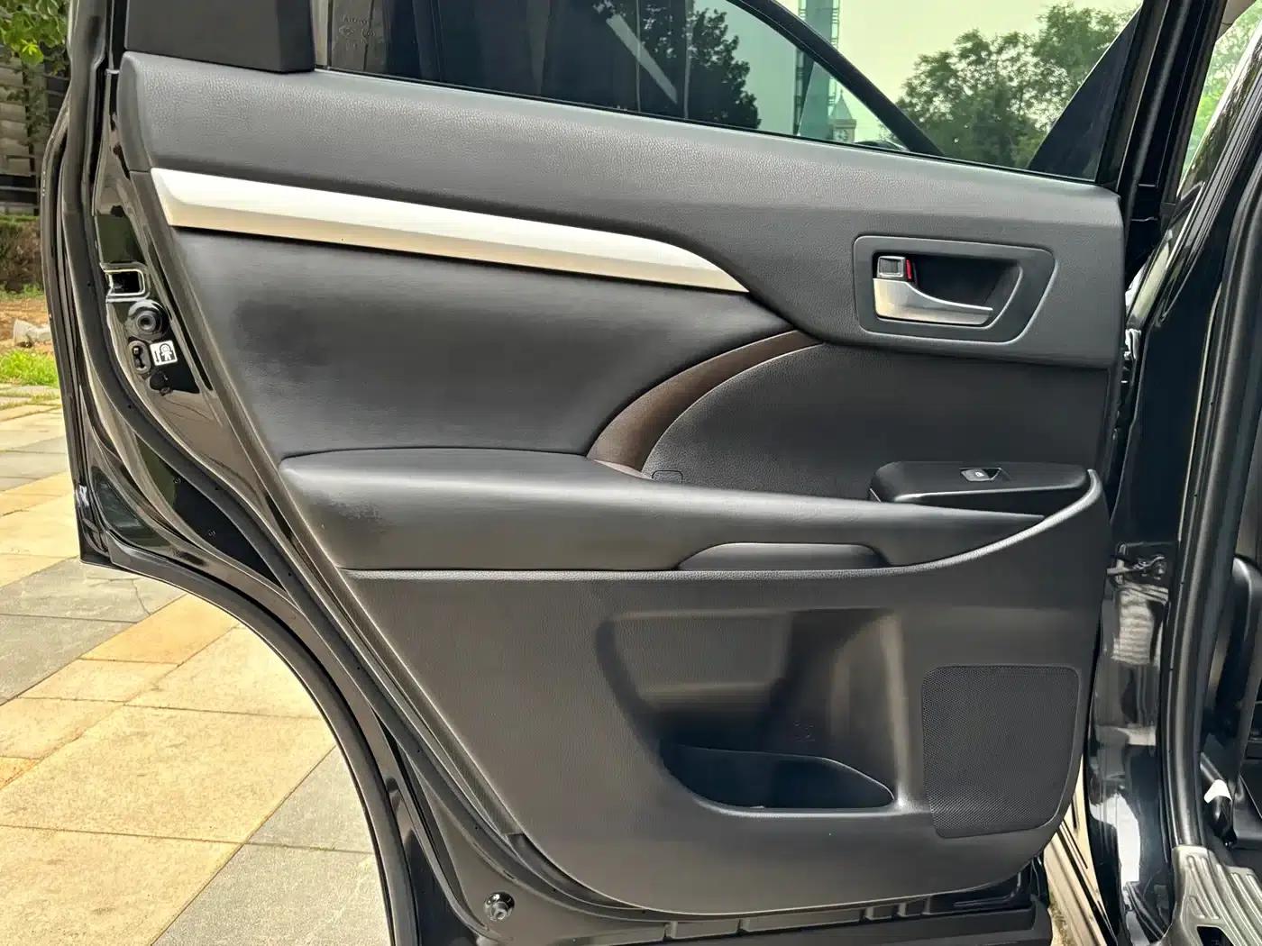 2021 Toyota Highlander 2.0T AWD Luxury 7-seater — миниатюра 13