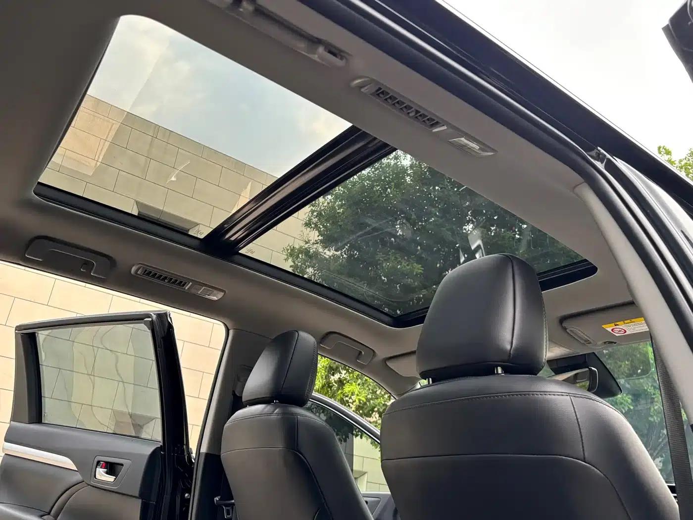 2021 Toyota Highlander 2.0T AWD Luxury 7-seater — миниатюра 23