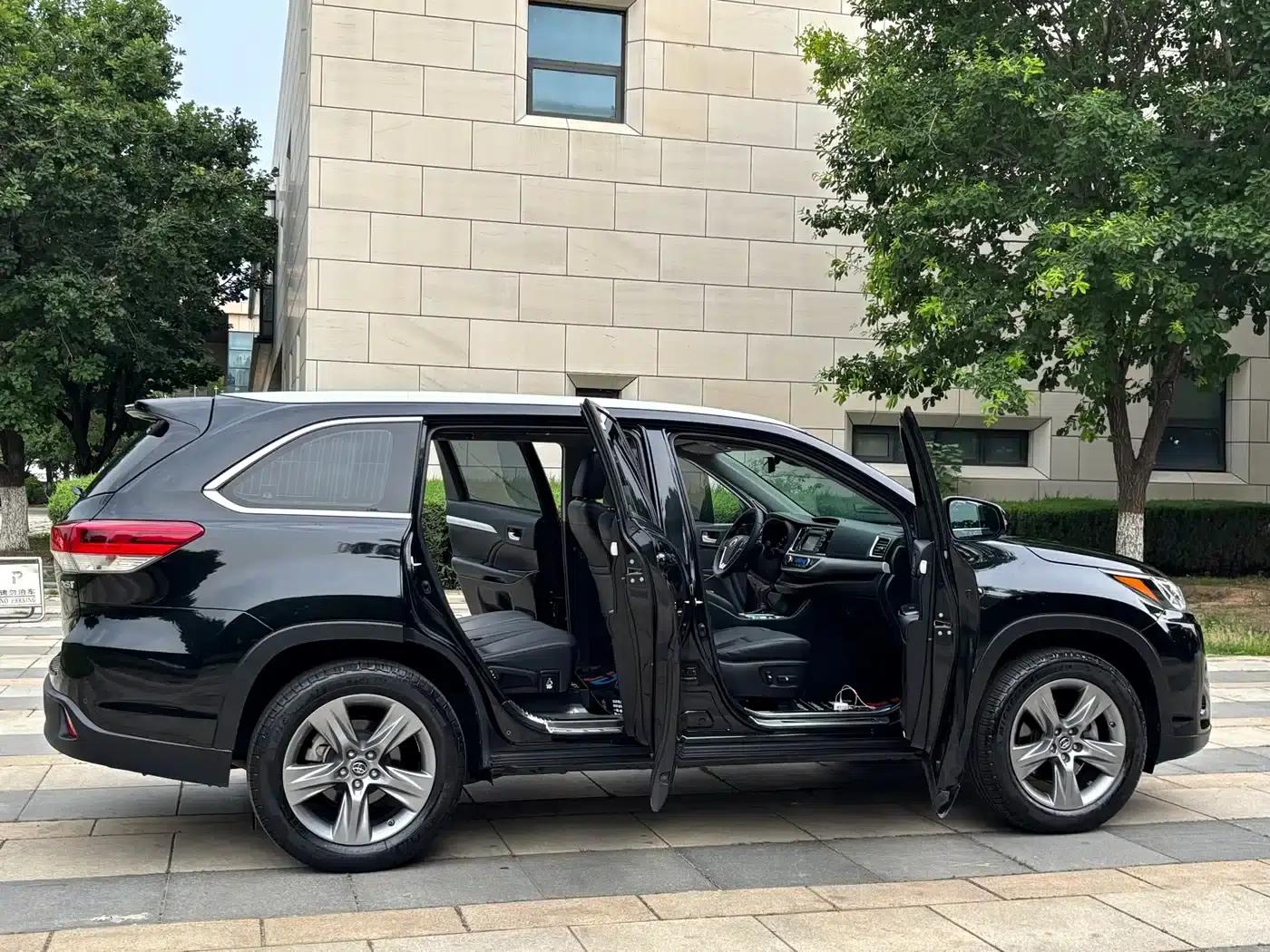 2021 Toyota Highlander 2.0T AWD Luxury 7-seater — миниатюра 25