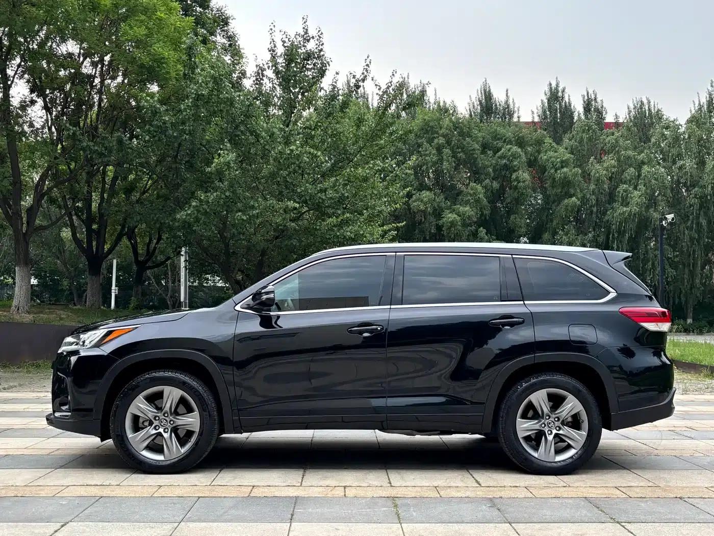 2021 Toyota Highlander 2.0T AWD Luxury 7-seater — миниатюра 4