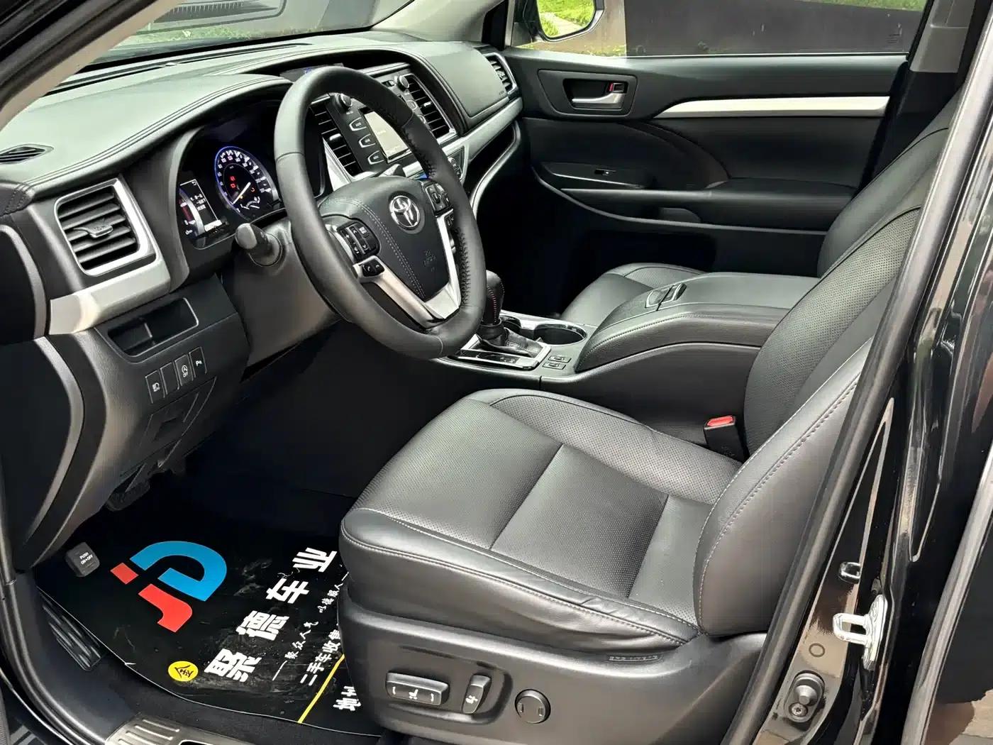 2021 Toyota Highlander 2.0T AWD Luxury 7-seater — миниатюра 10