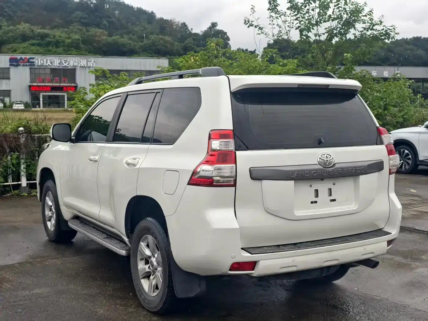 2016 Prado 3.5L Automatic TX-L NAVI — миниатюра 10