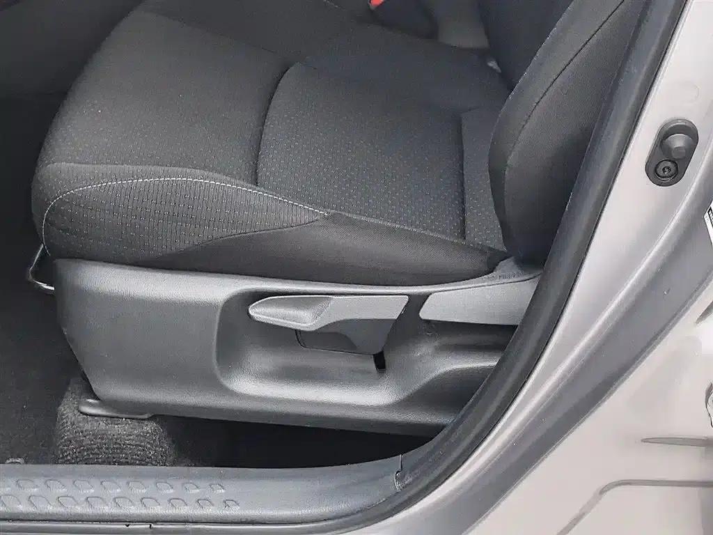 2021 Toyota C-HR Hybrid 2.0L Sport Edition — миниатюра 20