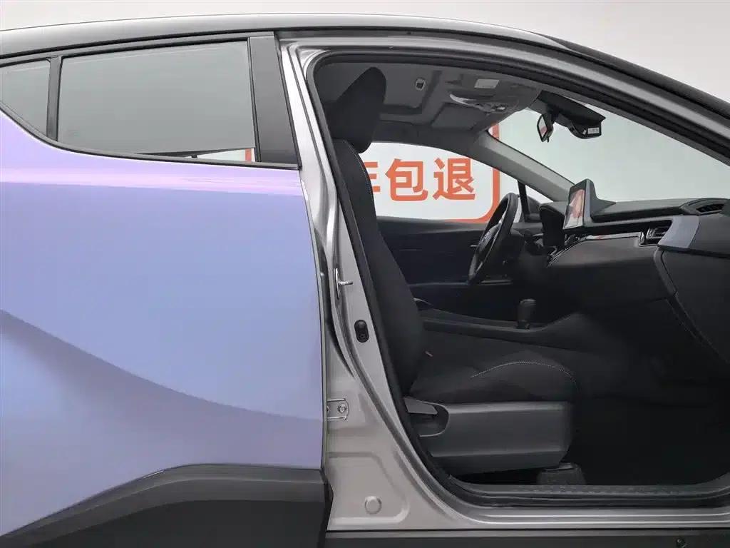 2021 Toyota C-HR Hybrid 2.0L Sport Edition — миниатюра 23