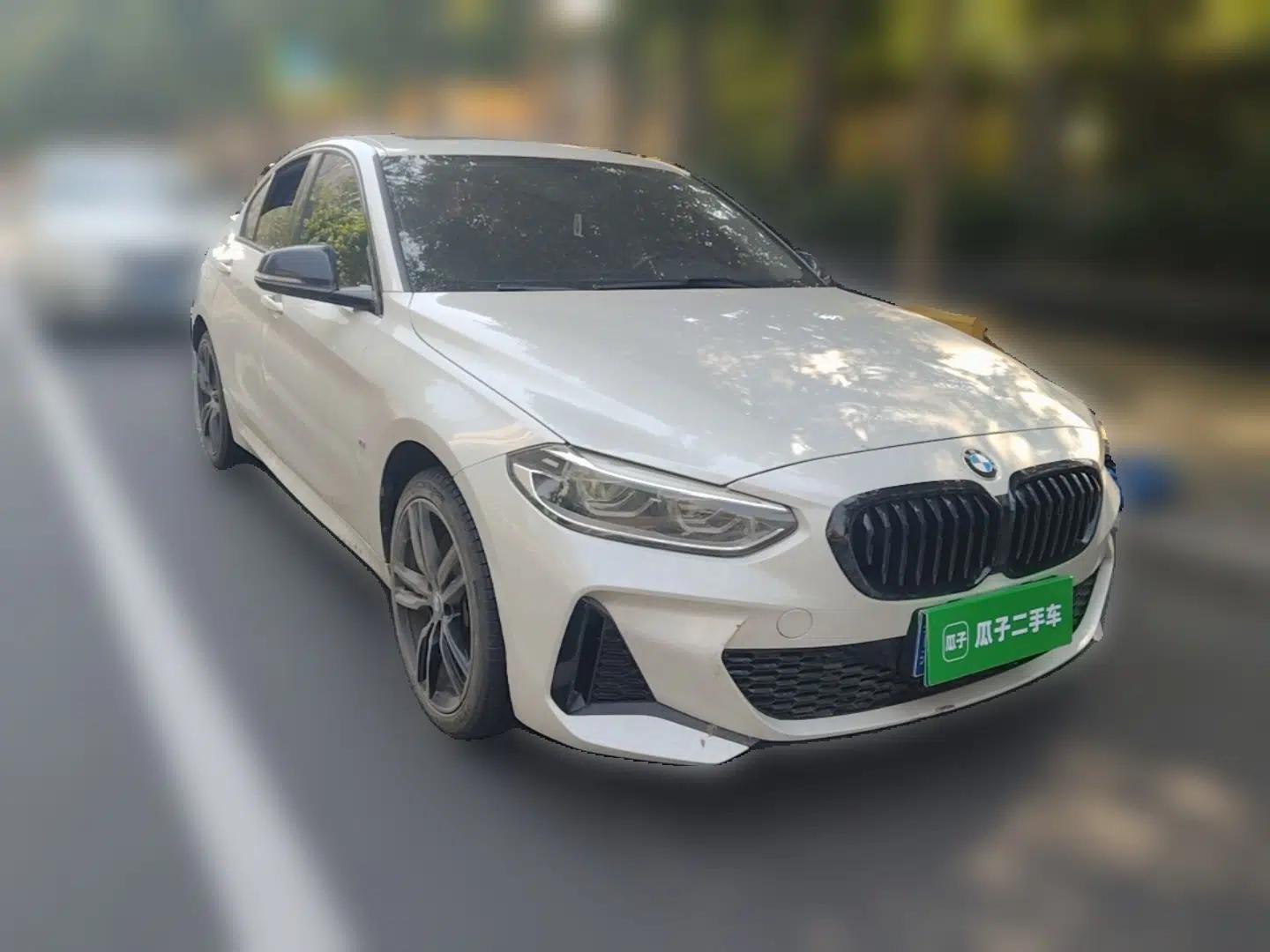 BMW 1 Series 2021 125i M Sport Night Edition — миниатюра 3