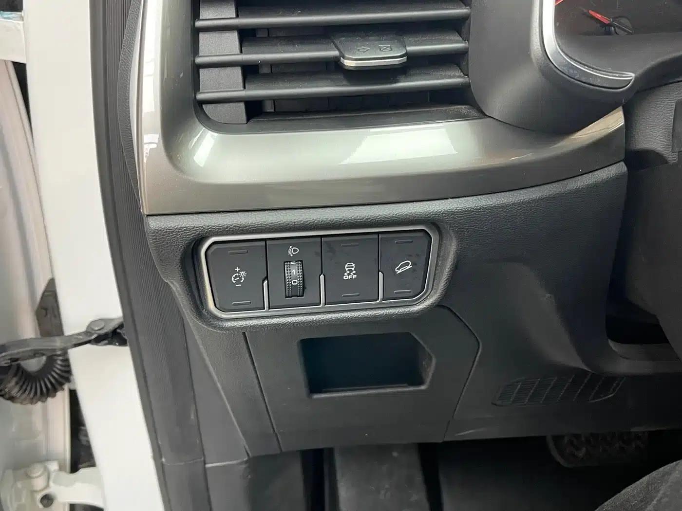 Haval H6 2021 National Trend Edition 1.5T Automatic Urban Edition — миниатюра 10