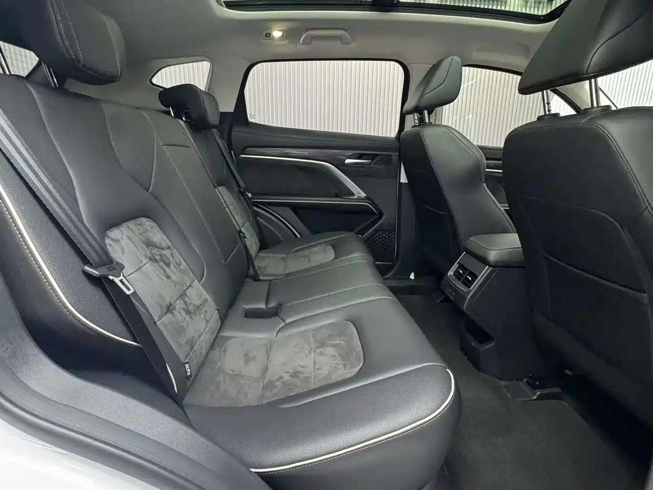 Haval H6 2023 National Trend Edition 1.5T Automatic Champion Edition — миниатюра 9