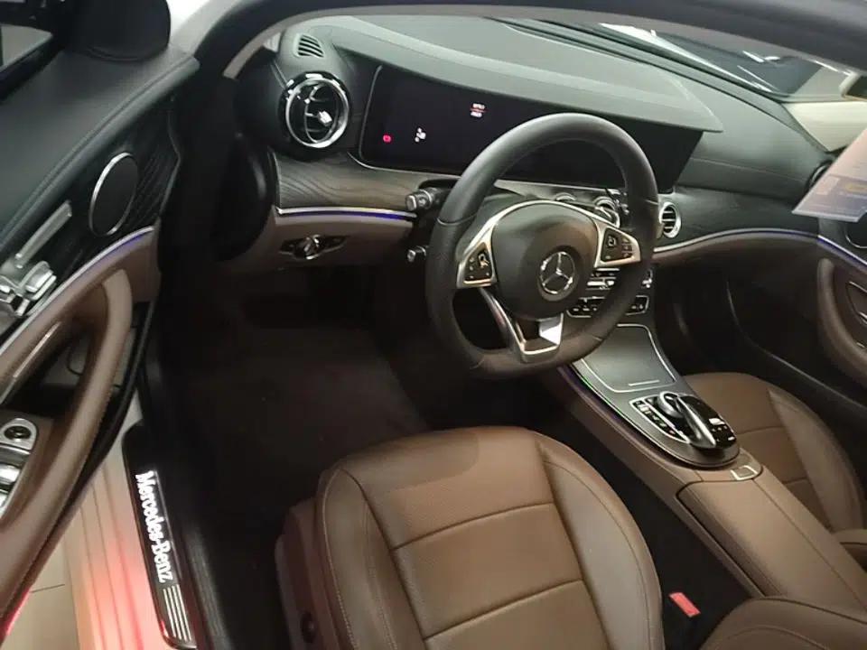 Mercedes-Benz E-Class 2018 E 300 L Sporty and Stylish Model — миниатюра 18