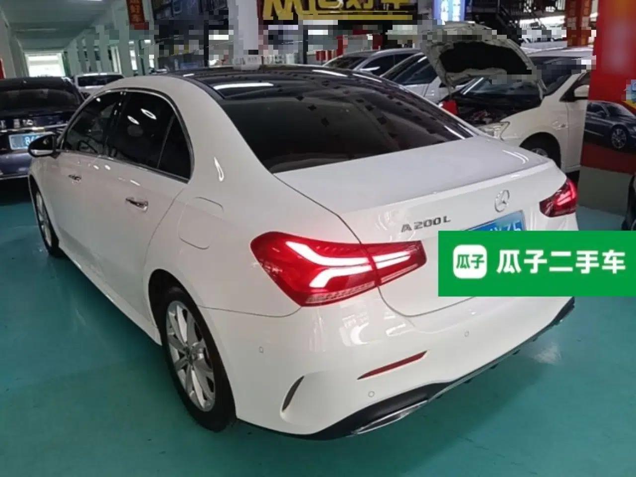 Mercedes-Benz A-Class 2021 A 200 L Sport Sedan Dynamic Model — миниатюра 4