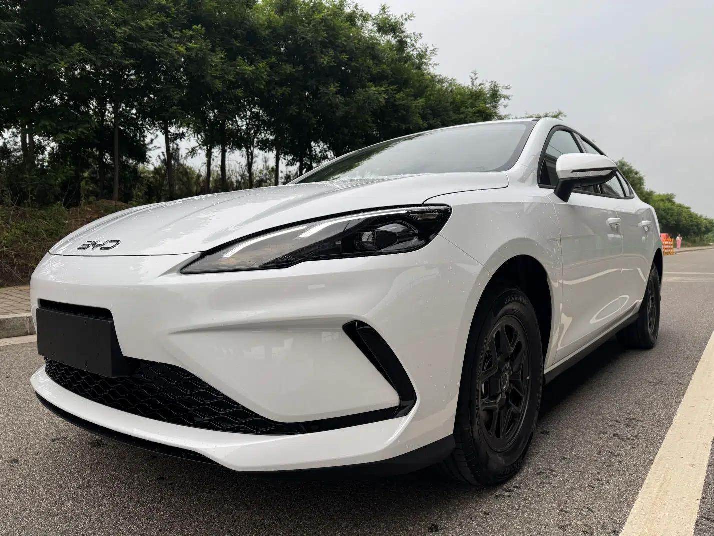 BYD Seal 05 DM-i 2026 DM-i 128KM Luxury Edition — миниатюра 1