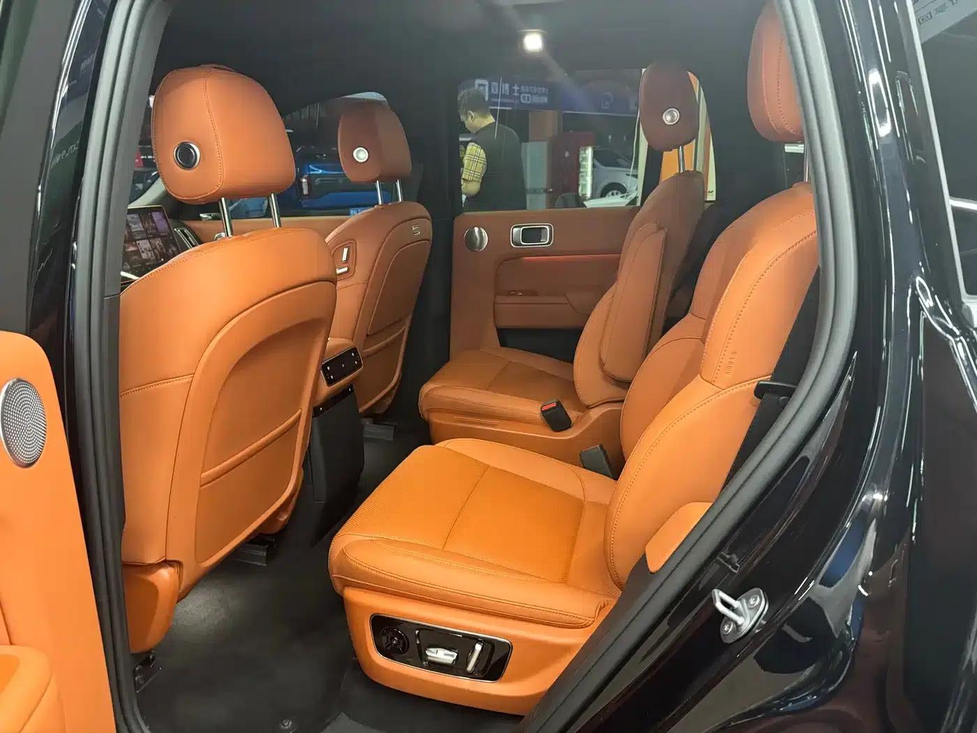 Li Auto L8 2024 Max — миниатюра 4