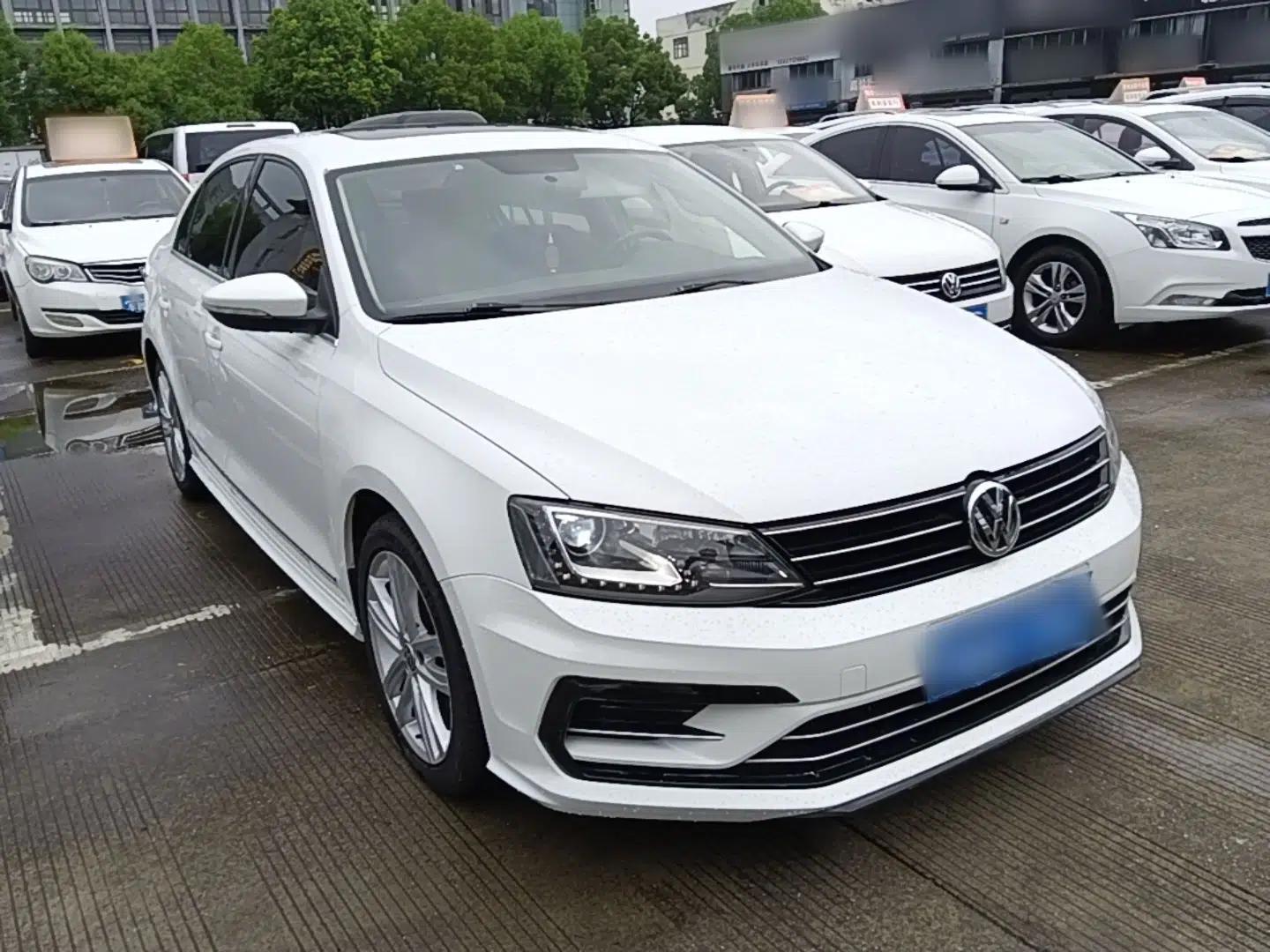 Volkswagen Sagitar 2018 280TSI DSG Ignite Edition — миниатюра 3