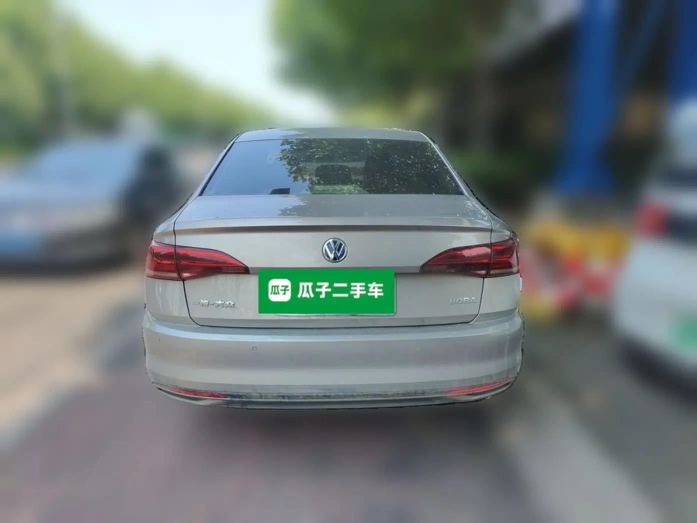 Volkswagen Bora 2019 1.5L Manual Comfort Version — миниатюра 5